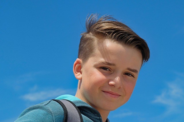 Sport a flattering hairstyle