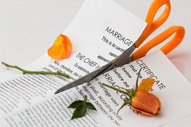 Marriages Go Sour, divorce